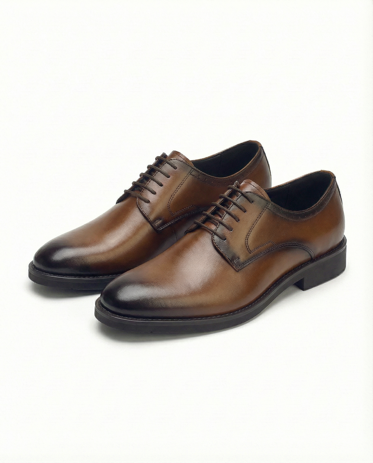 Polished Leather Oxford Shoes with Lace-Up Closure