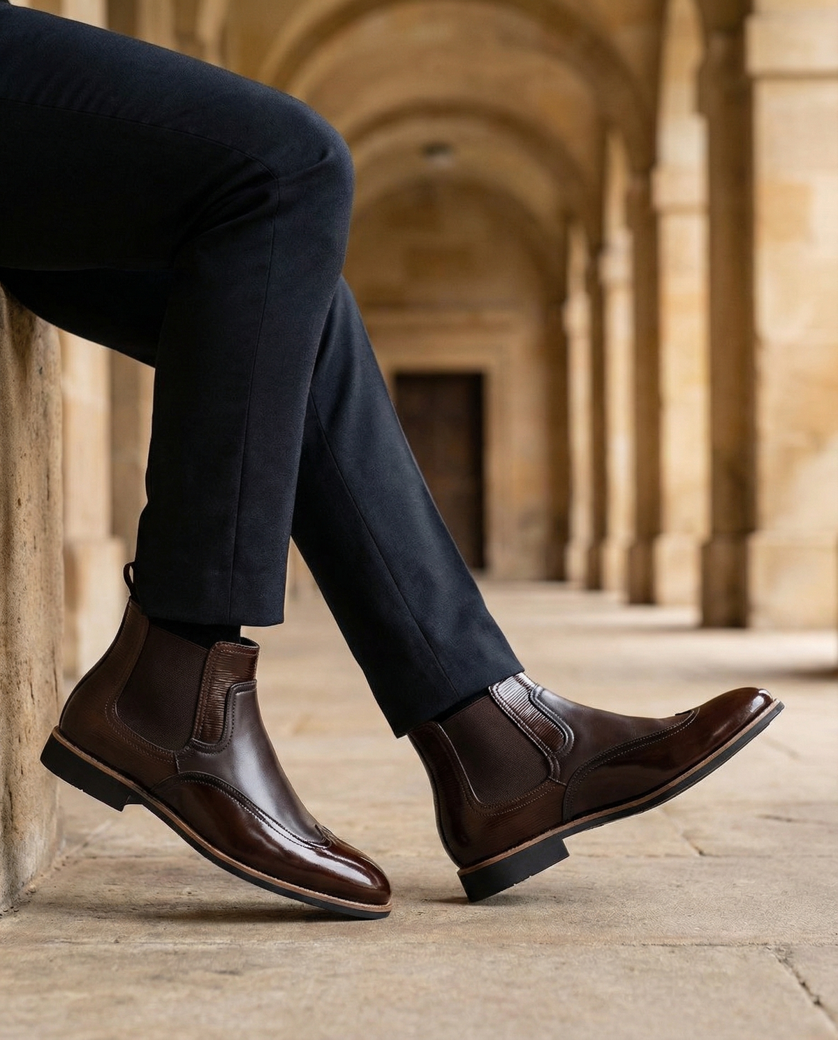 Cowhide Leather Chelsea Boots with Sturdy Sole