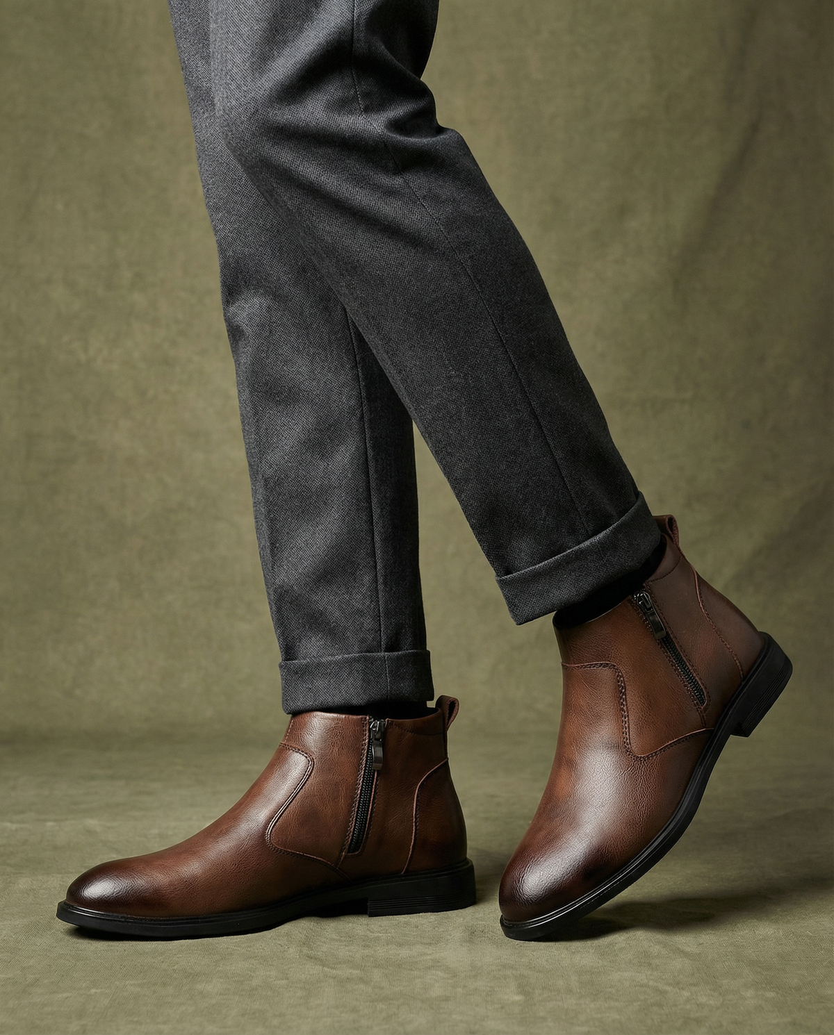 Cowhide Leather Chelsea Boots with Side Zipper