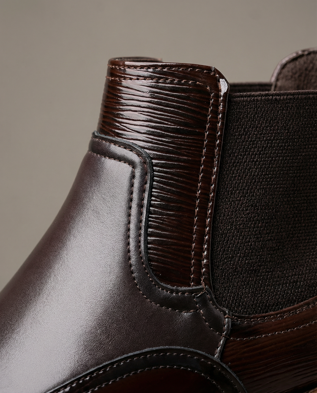 Cowhide Leather Chelsea Boots with Sturdy Sole