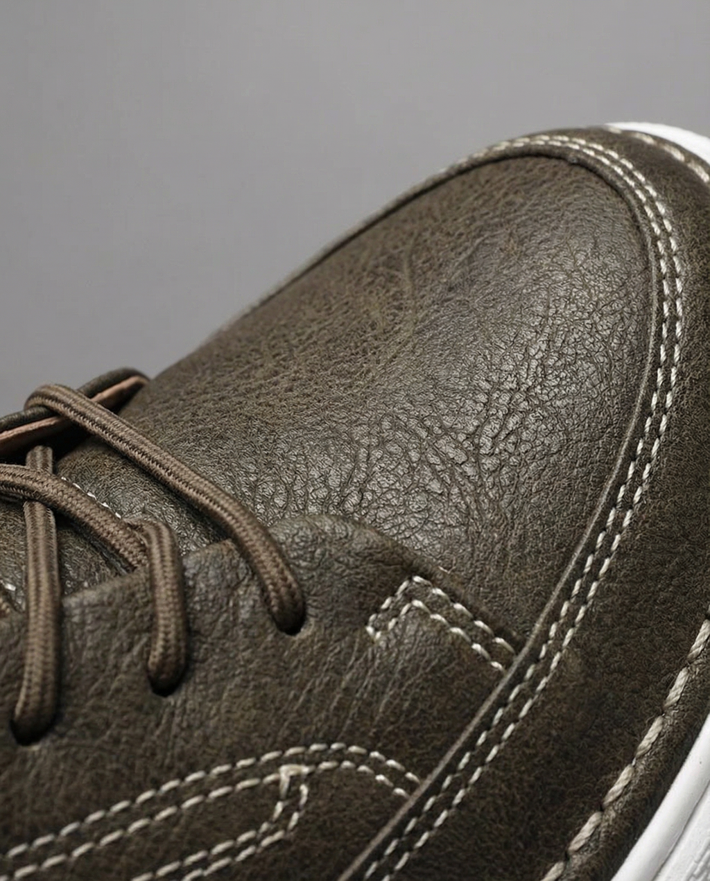 Cowhide Leather Shoes with Broken-In Comfort