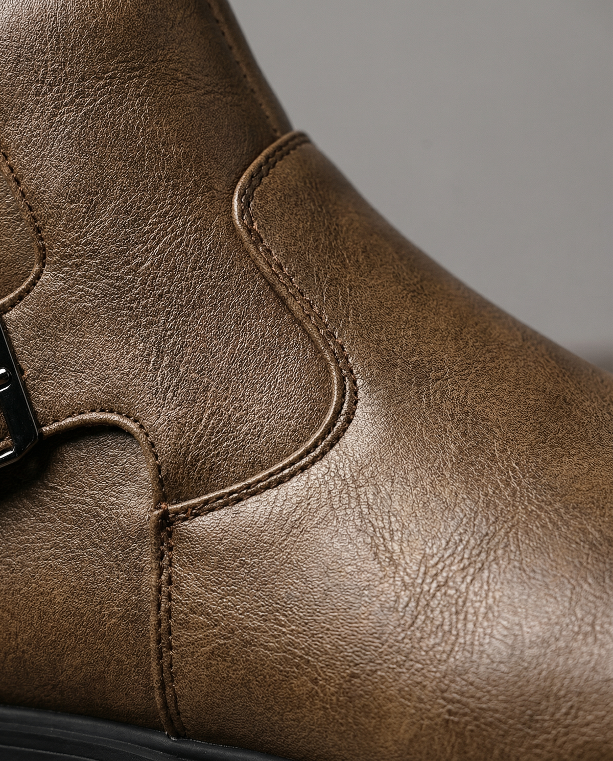 Cowhide Leather Boots with Broken-In Comfort