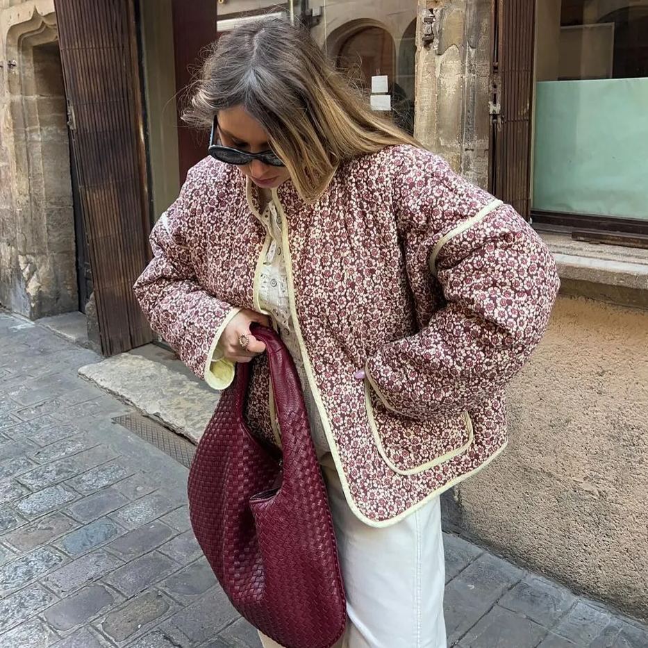 Jacket with Floral Print, Pockets and Drop Shoulders in Purple