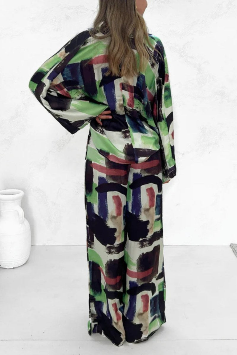 Coordinated Summer Vacay Print Elastic Waist Pocketed Set