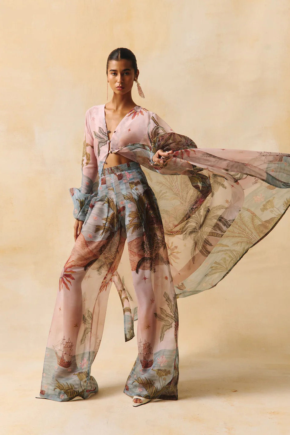 Coordinated Surya Cape Top & Pant Set