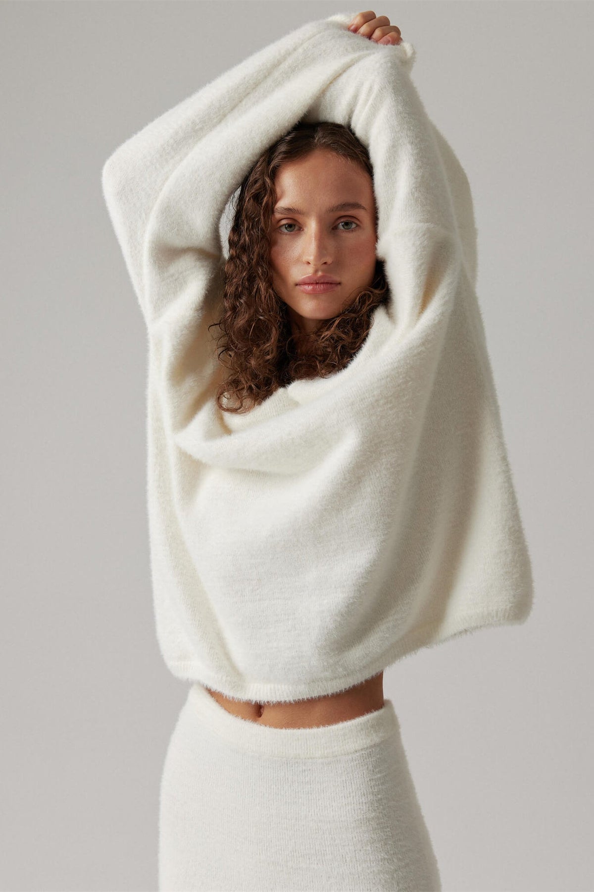 Coordinated Barbara V-Neck Long Sleeves Knit Set