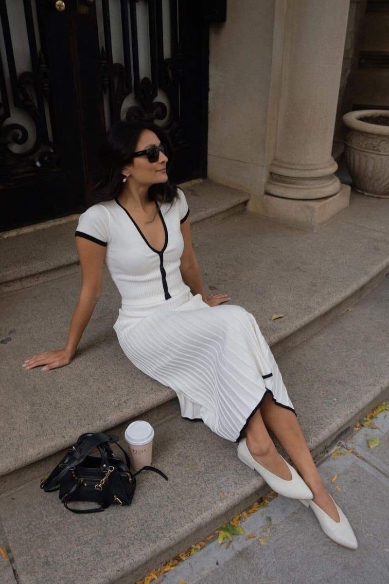 Coordinated Marcia V-Neck Pleated Skirt Set