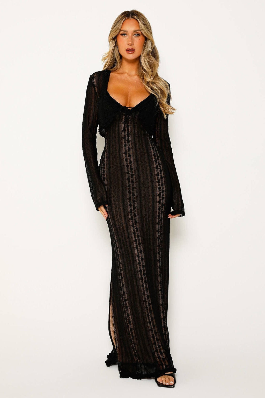 Coordinated Melinda V-Neck Lace Set