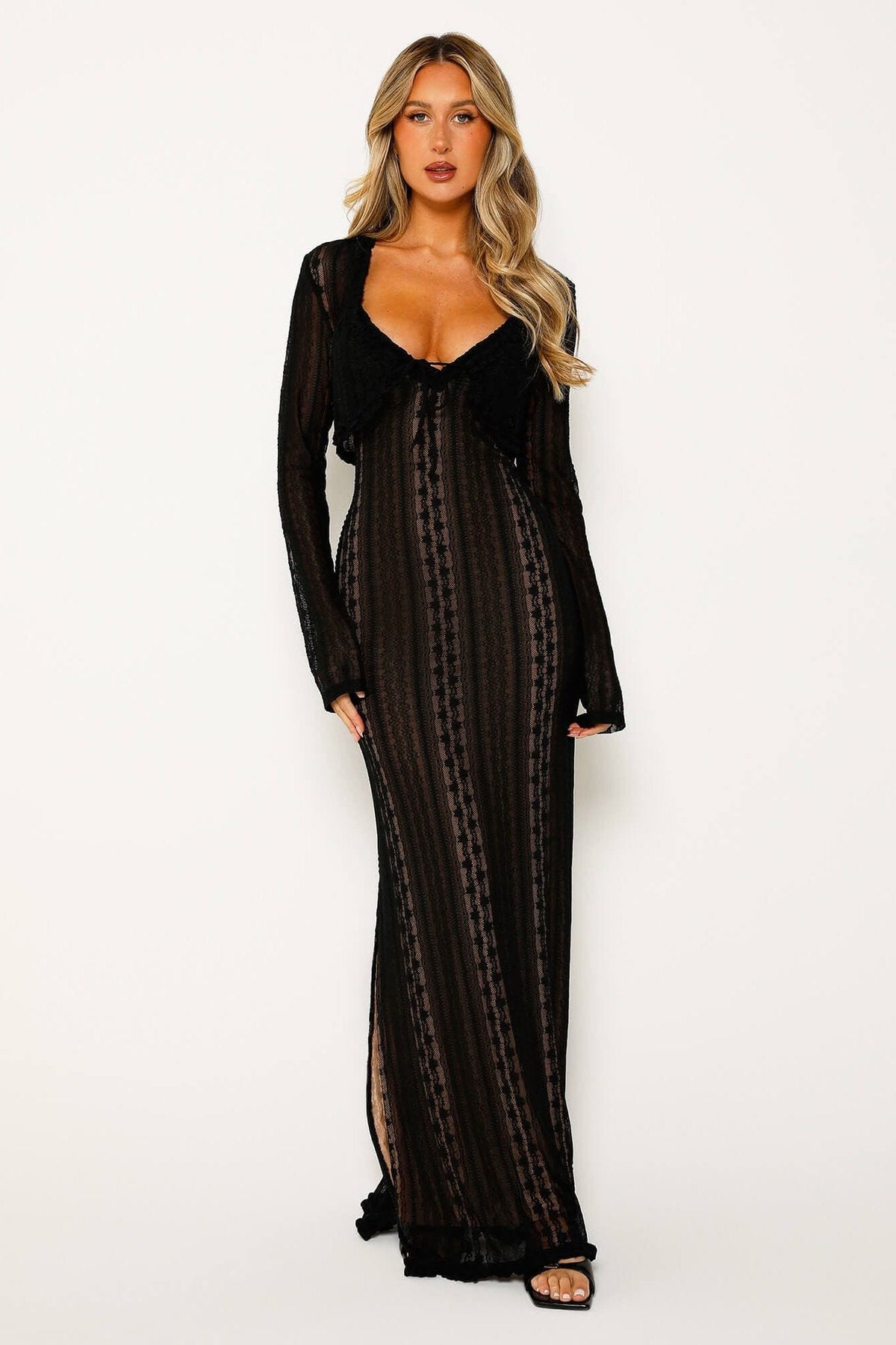 Coordinated Melinda V-Neck Lace Set