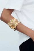 Statement Metallic Textured Flowers Bracelet