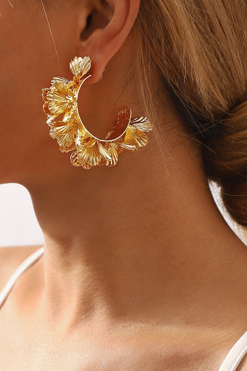 Multi-Layer Flower C-Shaped Earrings