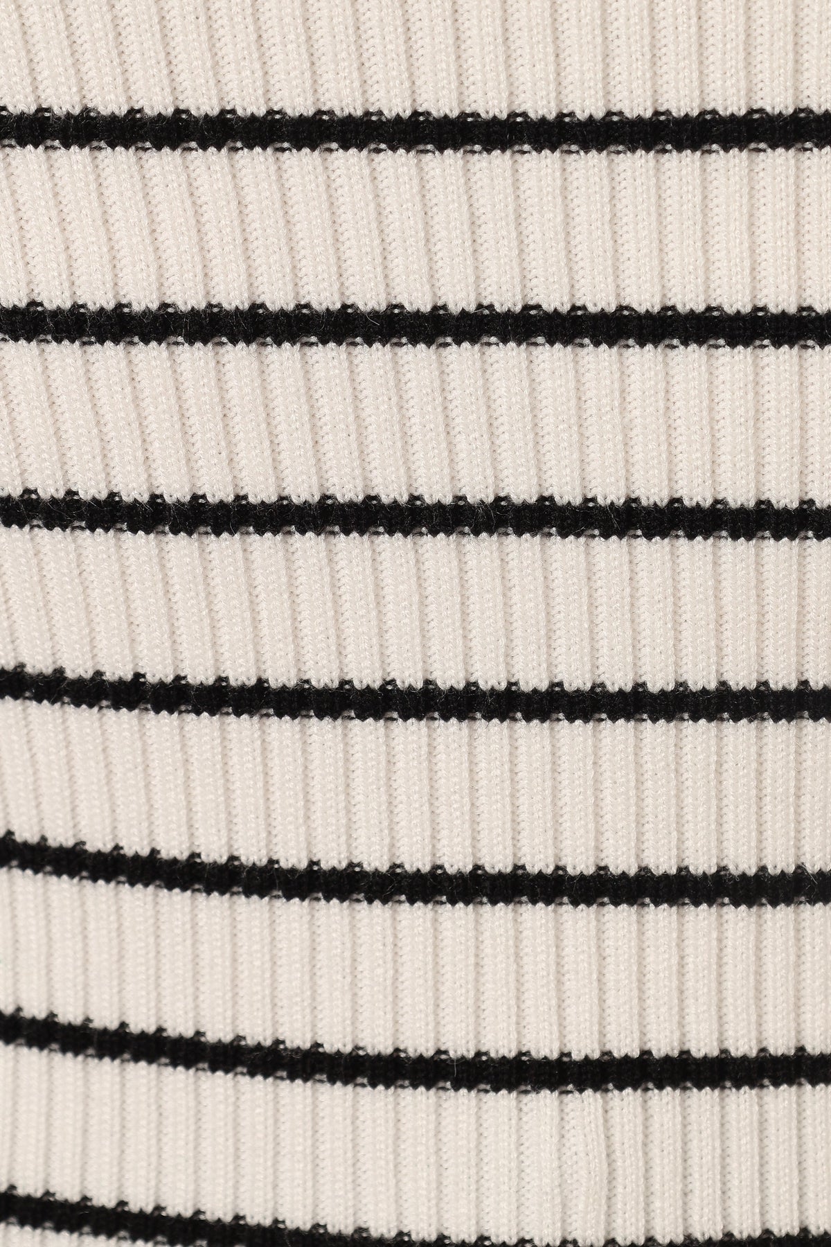 Modern Kiersten Knit Top - White Black