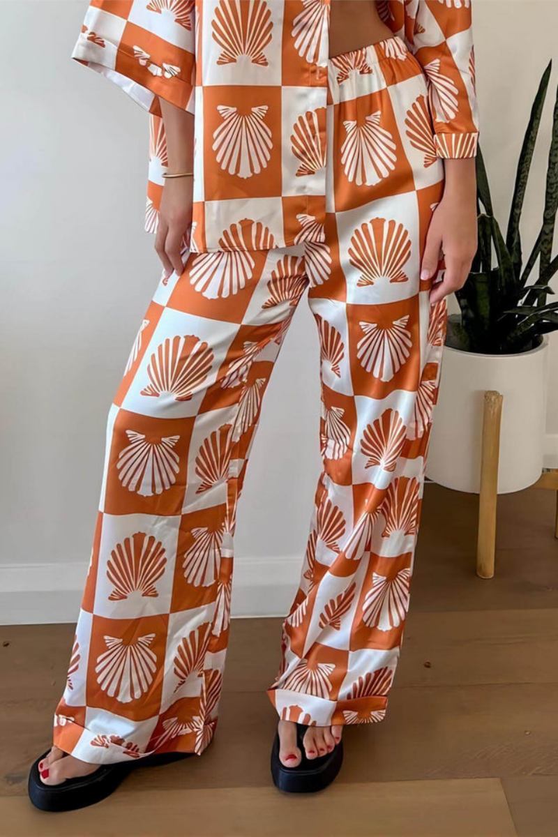 Special Satin Shell Print Wide-Leg Trousers-Set